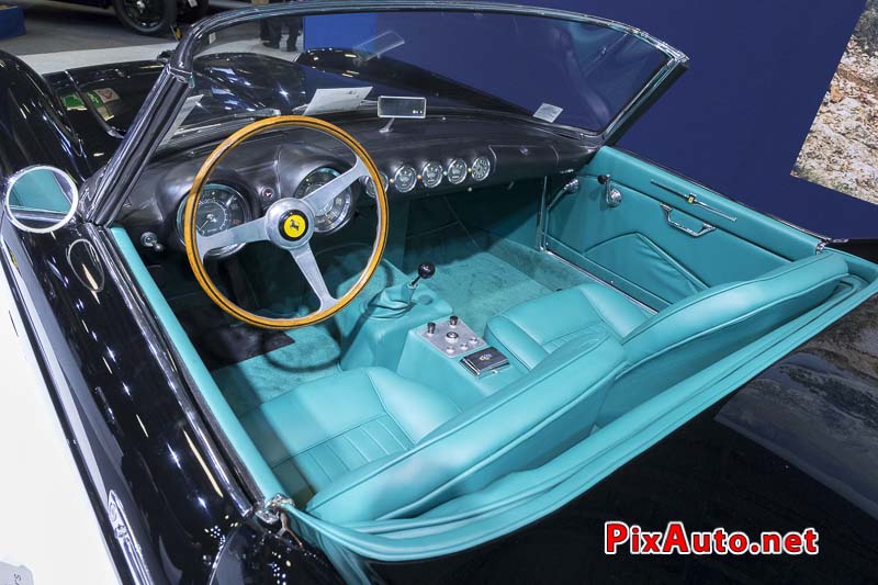 Vacation-Artcurial-Motorcars, Ferrari 250 GT cabriolet Habitacle