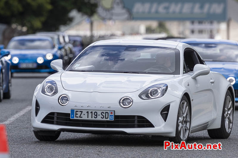 Liberté, Egalité, Roulez !, Alpine A110 Blanche