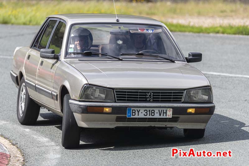 Liberté, Egalité, Roulez !, Berline 505 Peugeot