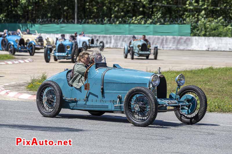 Liberté, Egalité, Roulez !, Bugatti T37 R Sport