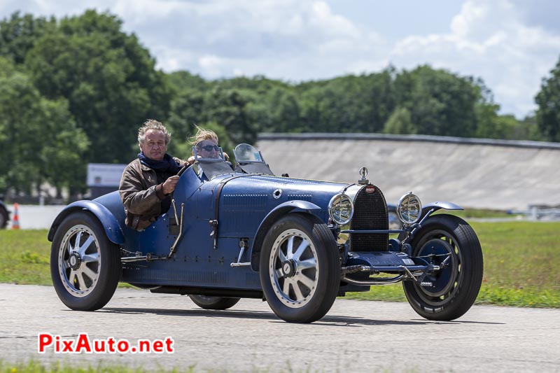 Liberté, Egalité, Roulez !, Bugatti Type 37 R Sport