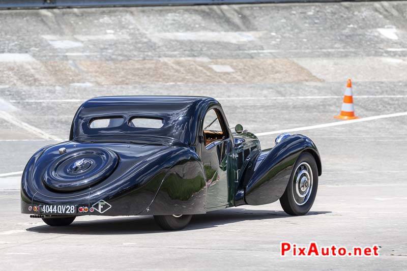 Liberté, Egalité, Roulez !, Bugatti Type 57 S Atalante