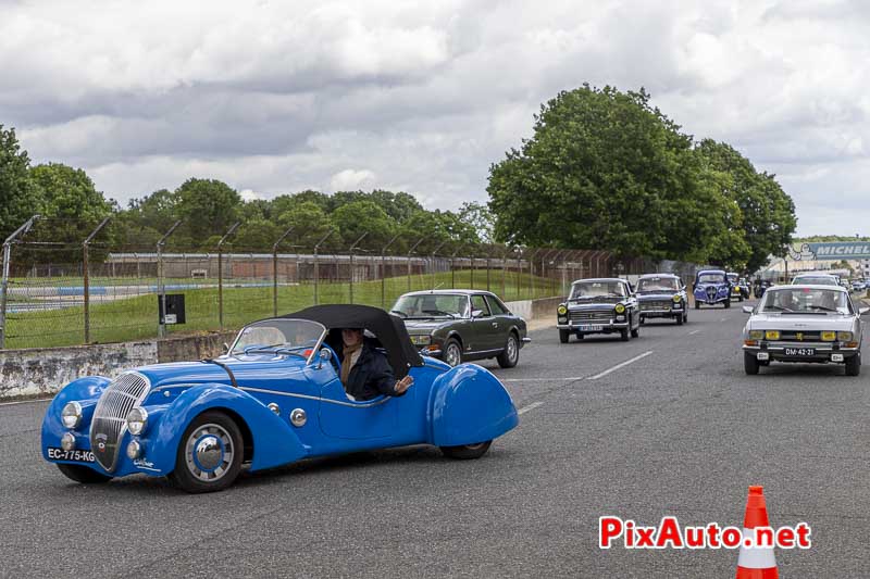 Liberté, Egalité, Roulez !, Peugeot 402 Darlmat