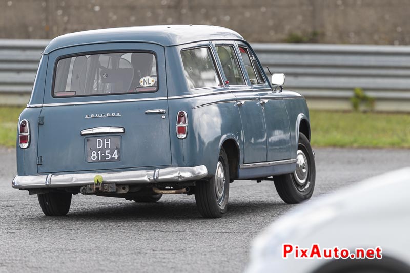 Liberté, Egalité, Roulez !, Peugeot 403 Break