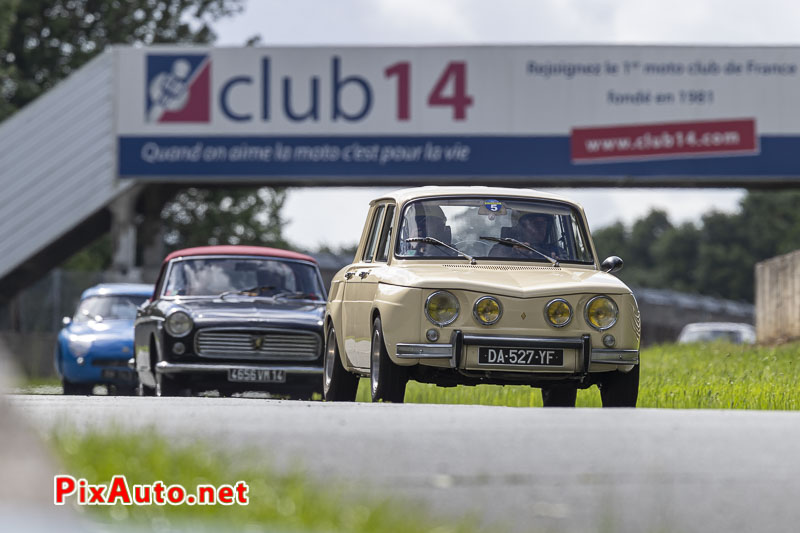 Liberté, Egalité, Roulez !, Renault 8 Plateau Vintage