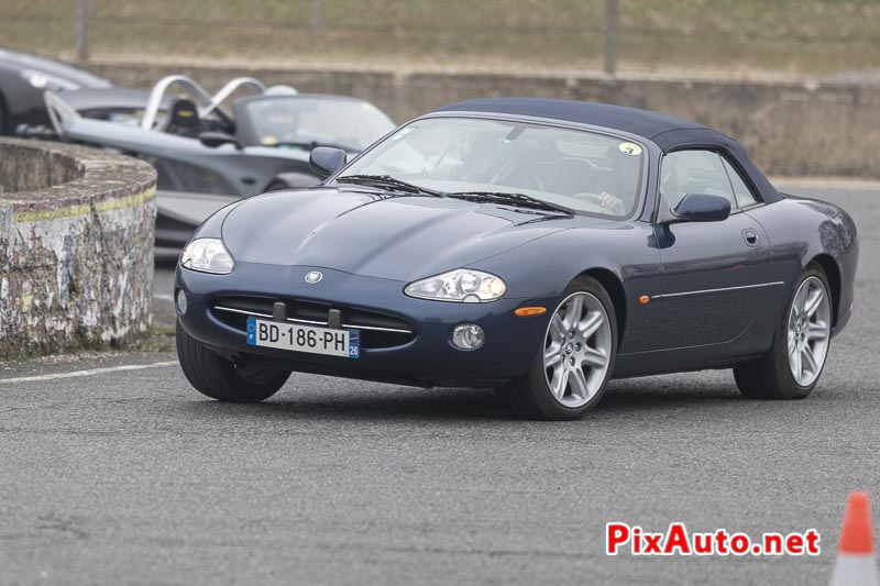 God-Save-the-Car 2019, Jaguar Xk8 Aux Deux Ponts