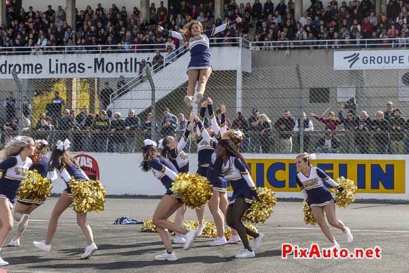 US Motor Show 2019, Demonstration Wolfpack Cheerleaders