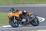 Iron Motors 2019, moto Voxan sur le circuit Carole