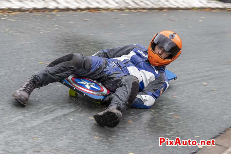 Grand Prix de Marcoussis, Descente avec planche a roulette