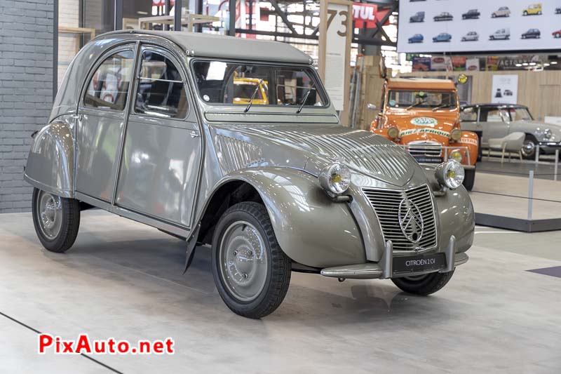 44e Salon Retromobile, 2cv Citroen