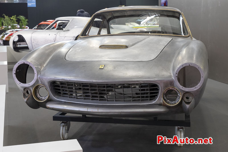 44e Salon Retromobile, Restauration Ferrari 250 GT Lusso #5017