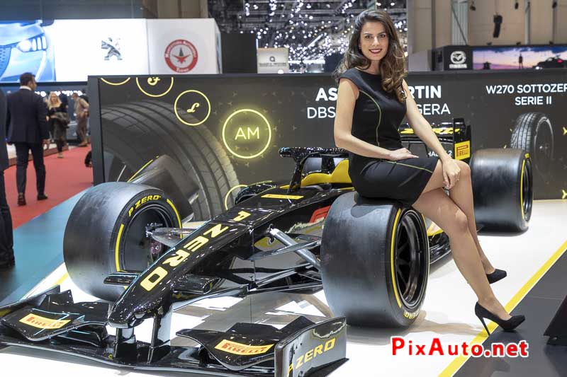 Salon De Geneve, Hotesse Stand Pirelli