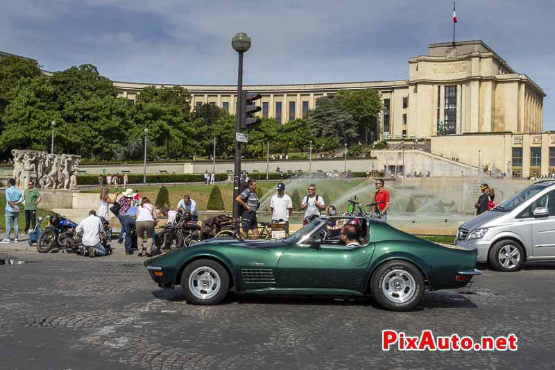 Traversee De Paris Estivale , Corvette Place du Trocadero