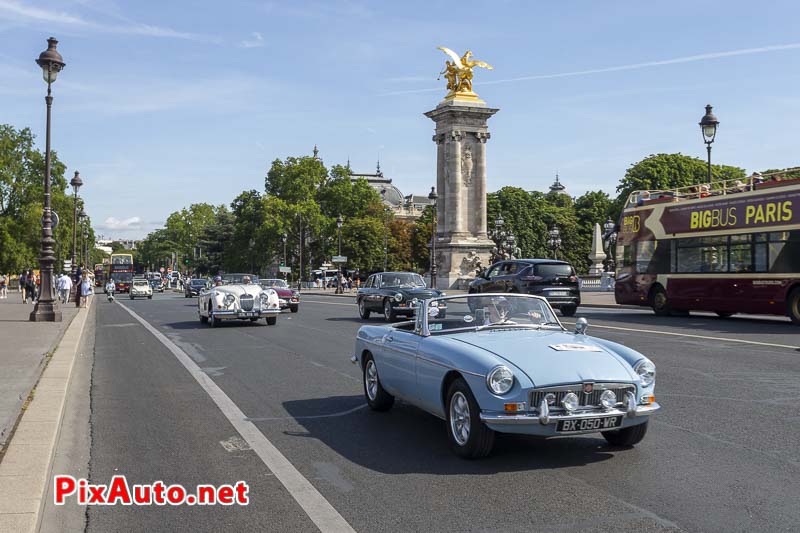 Traversee De Paris Estivale, MG B Pont Alexandre 3