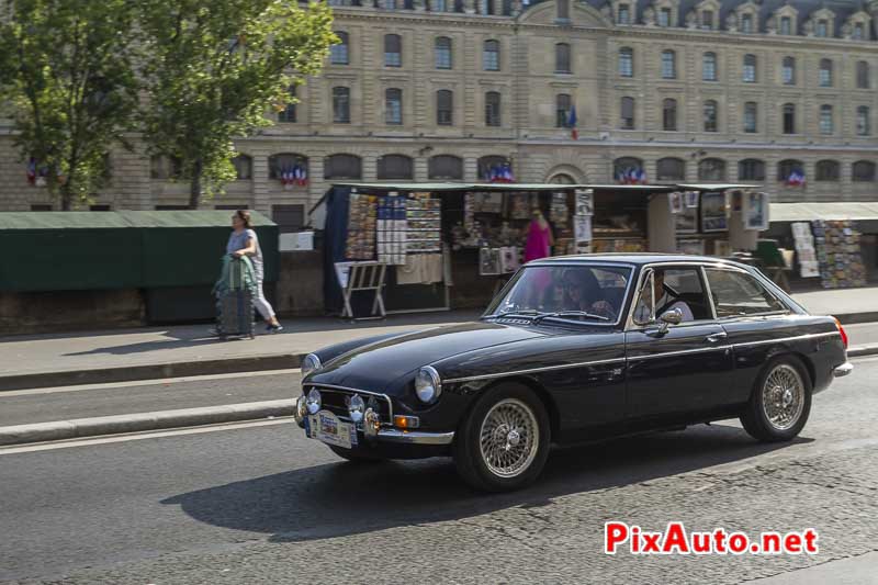 Traversee De Paris Estivale, MG V8 coupé