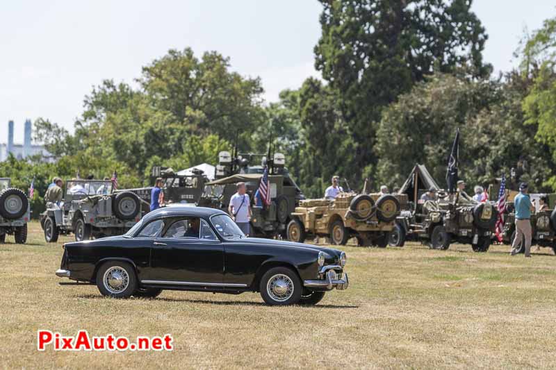 Traversee De Paris Estivale , Simca 9 coupé de Ville