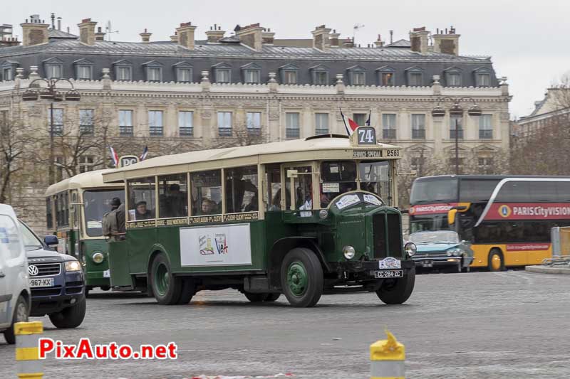 19e Traversee De Paris Hivernale, Autobus Renault TN6