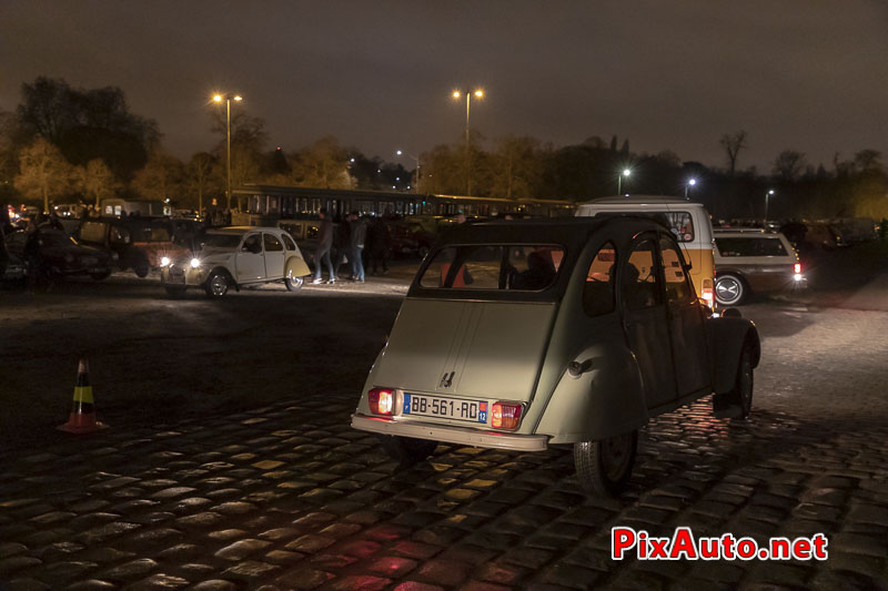 19e Traversee De Paris Hivernale, Citroen 2CV a Vincennes