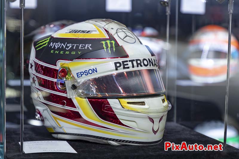 Vente Artcurial, Salon Rétromobile, Casque de Lewis Hamilton 2016