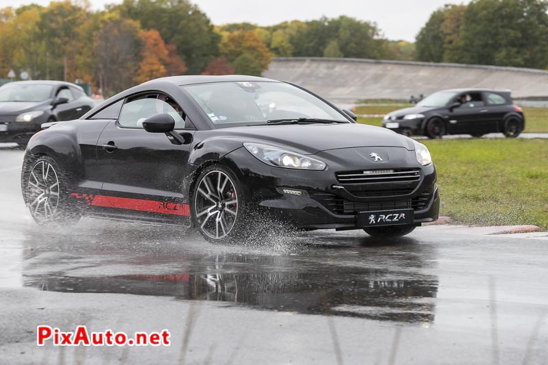 coupé Peugeot RCZ R au Liberte, Egalite, Roulez !