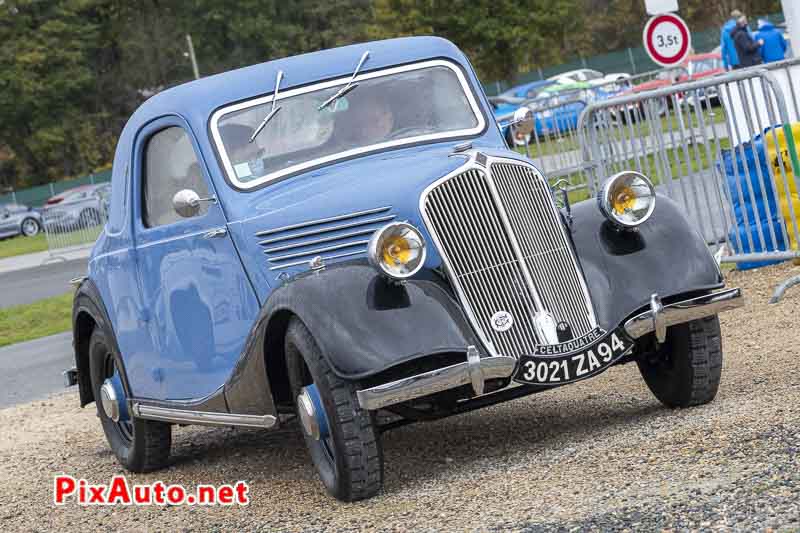 Renault Celtaquatre coupe présent au Liberte, Egalite, Roulez !