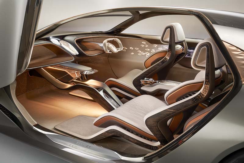 Exposition Concept-cars, Habitacle Bentley EXP 100 GT