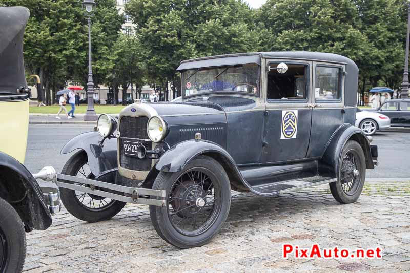 14e Traversee de Paris estivale, Citroën C4