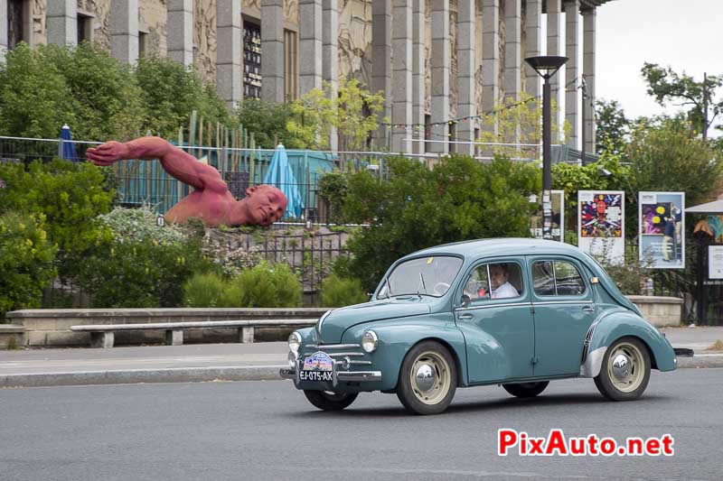 Traversee de Paris Estivale, Renault 4cv