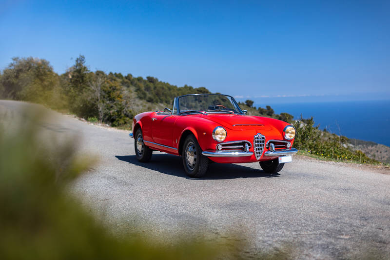 Alfa Romeo Giulia Spider Veloce, Bonhams a Monaco