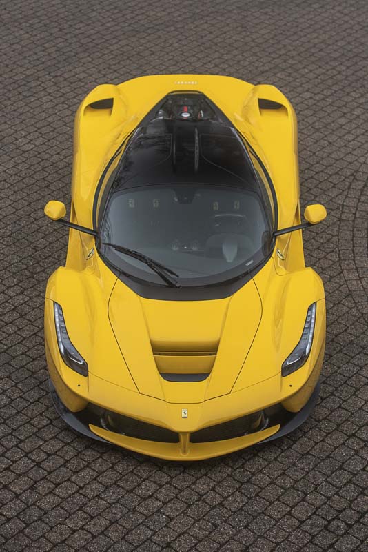 Bonhams Paris, Ferrari LaFerrari coupé jaune